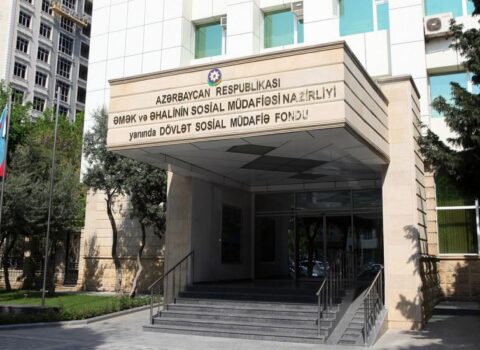 DSMF-nin 400 minlik dələduzluq edən eks-əməkdaşının işi Ali Məhkəmədə