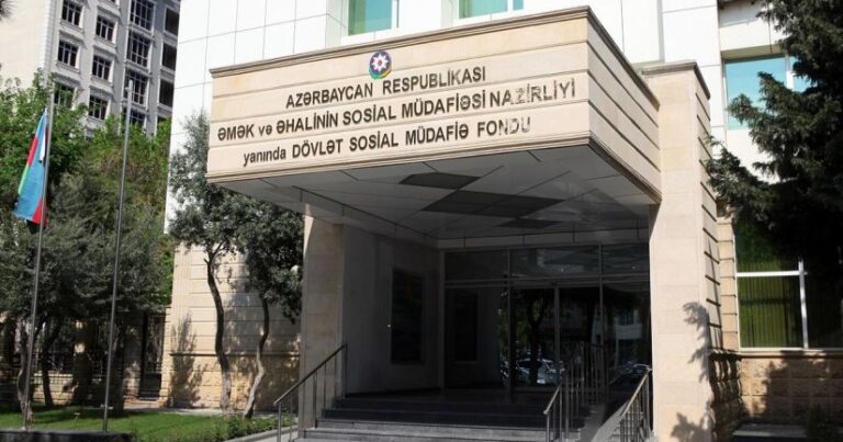 DSMF-nin 400 minlik dələduzluq edən eks-əməkdaşının işi Ali Məhkəmədə