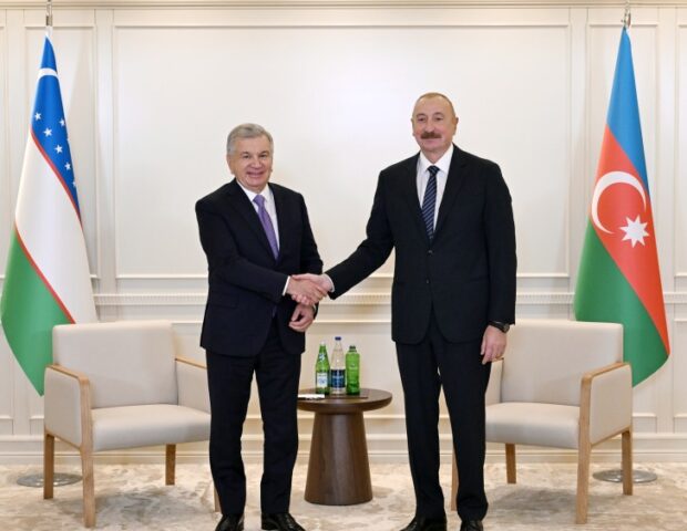 Prezident İlham Əliyev Özbəkistan Prezidenti ilə görüşüb – (Foto)