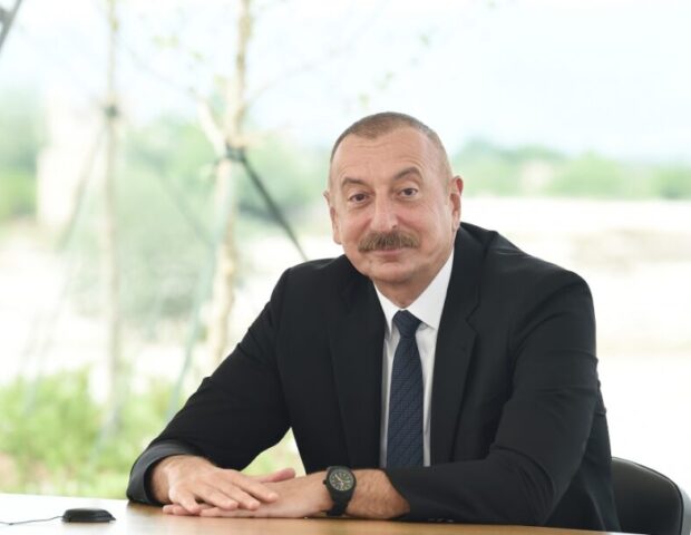 Şimali Makedoniya prezidenti İlham Əliyevə zəng etdi