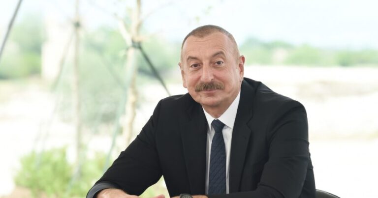 Prezident: “Mən də səni çox istəyirəm” – VİDEO