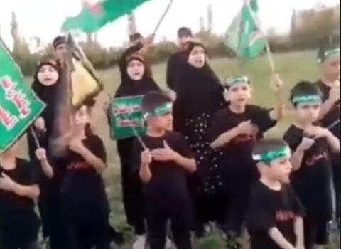 “Uşaqları ideoloji alətə çevirməyin!” – Bu görüntülər etirazlara səbəb oldu \ VİDEO