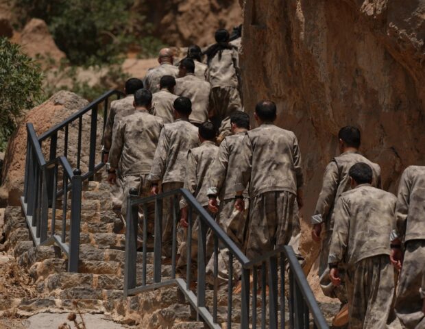 PKK İraqın şimalındakı dörd sığınacağını boşaltdı