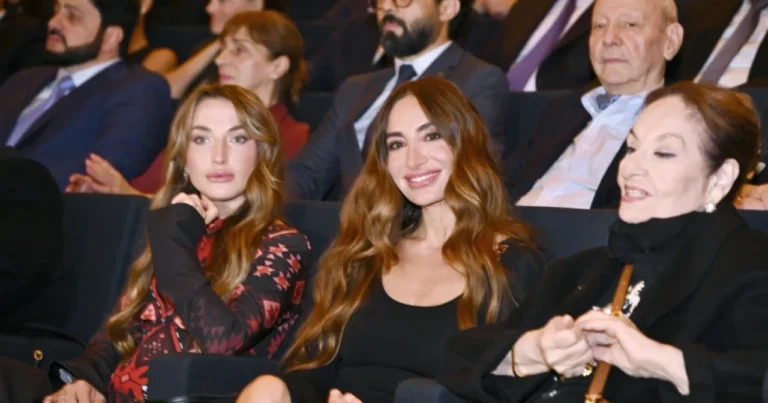 Arzu və Alyona Əliyevalar “44” filminin premyerasında – FOTOLAR