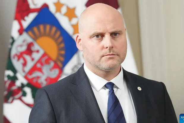 Kruassan yemək istəyirsizsə, Ukraynanı dəstəkləyin