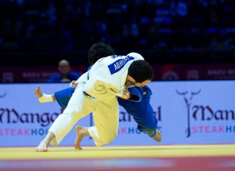 Əhməd Yusifov dünya çempionu oldu