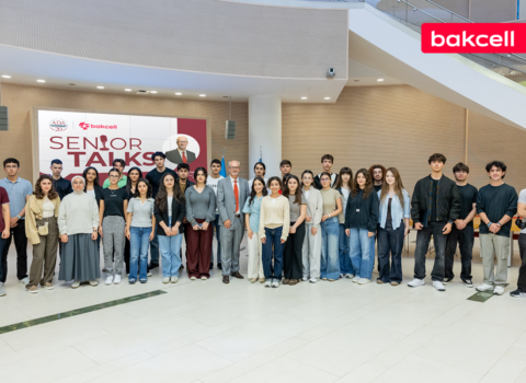 “Bakcell”in baş icraçı direktoru ADA Universitetinin tələbələri ilə görüşdü – FOTOLAR