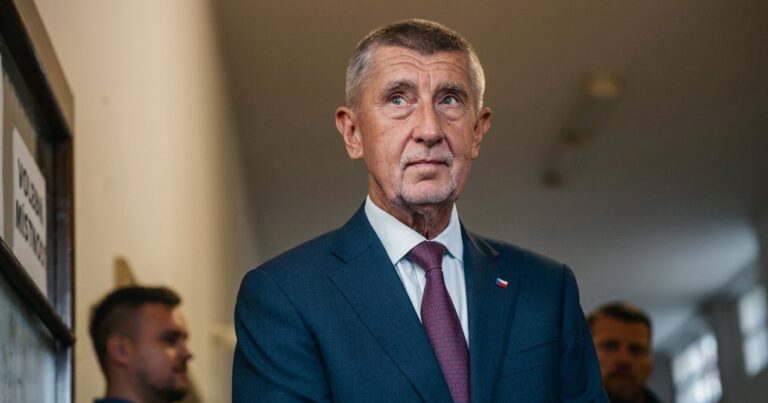 “Putinlə sazişi bağlayıb bizi çətin vəziyyətdə qoydu”