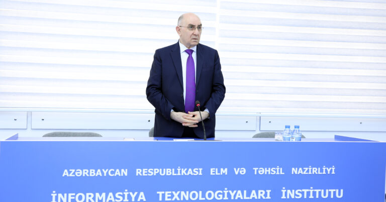 Bakı Oksford Məktəbinin şagirdləri İnformasiya Texnologiyaları İnstitutunda elmi layihə təqdim ediblər