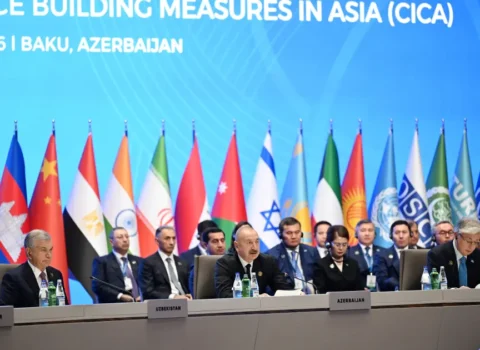 AQEM-də Azərbaycanın regional siyasəti, ədalət və beynəlxalq əməkdaşlıq mesajları önə çəkildi