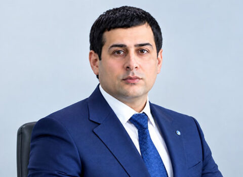 Məşhur biznesmeni ailəsi ilə şantaj edirlər: saxlanılanlar var – Detallar