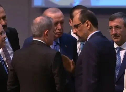 Ərdoğan Bayramovla ayaqüstü söhbət etdi – Video
