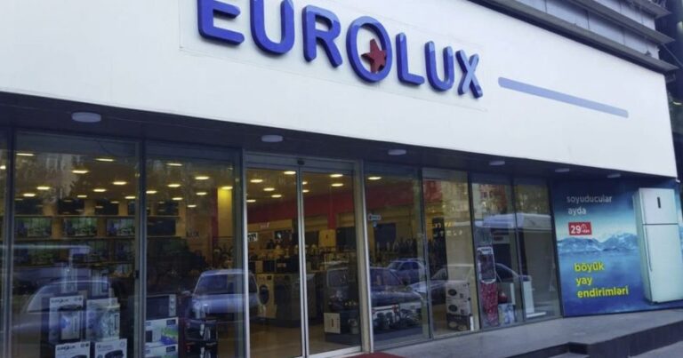 Məhkəmə “Eurolux”un rəhbəri və qardaşı oğlunu öldürmək istəyən şəxslə bağlı qərar çıxardı