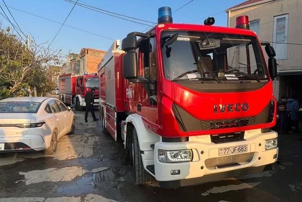 Yaşayış binasında yanğın: sakinlər təxliyə olundu