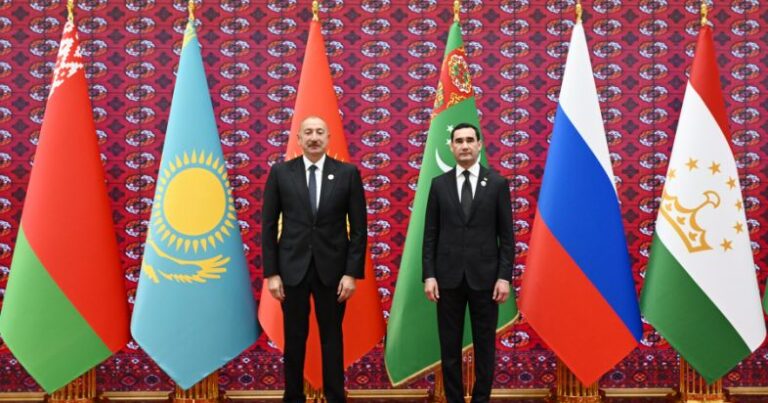 Prezident: Birliyin mədəniyyət paytaxtı elan edilən Laçında keçirilən tədbirlər bu bölgənin tarixi ilə yaxından tanış olmağa imkan verdi Prezident: Birliyin mədəniyyət paytaxtı elan edilən Laçında keçirilən tədbirlər bu bölgənin tarixi ilə yaxından tanış olmağa imkan verdi