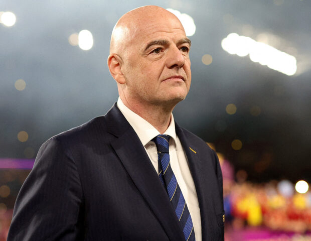 İnfantino onlardan üzr istədi