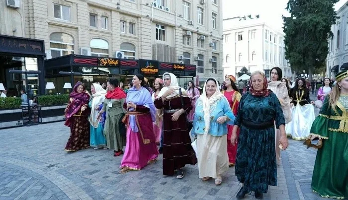 Bakıda “Kəlağayı” yürüşü – Fotolar