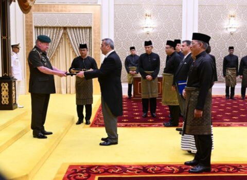 Azərbaycan səfiri etimadnaməsini Malayziya Kralına təqdim edib