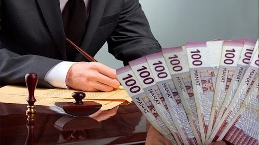 Şantaja görə həbs edilən sayt rəhbəri və baş redaktorla bağlı qərar verildi
