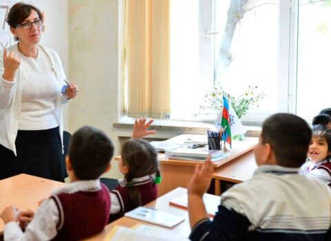 Azərbaycan məktəblərində gözlənilən yeni qadağa – Mühüm DƏYİŞİKLİK