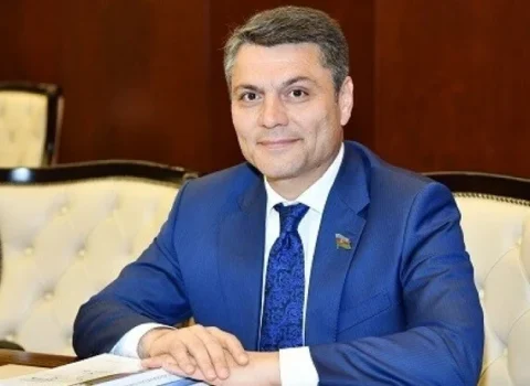 Məzahir Əfəndiyev barəsində 9 işə xitam verildi