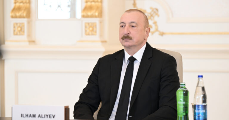 Prezident MDB Dövlət Başçıları Şurasının iclasında iştirak edir
