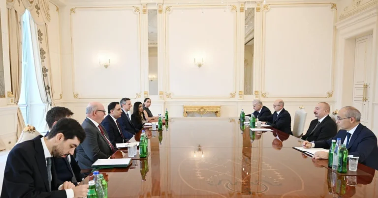Prezident İlham Əliyev Böyük Britaniyanın ticarət üzrə dövlət nazirini qəbul edib – FOTO