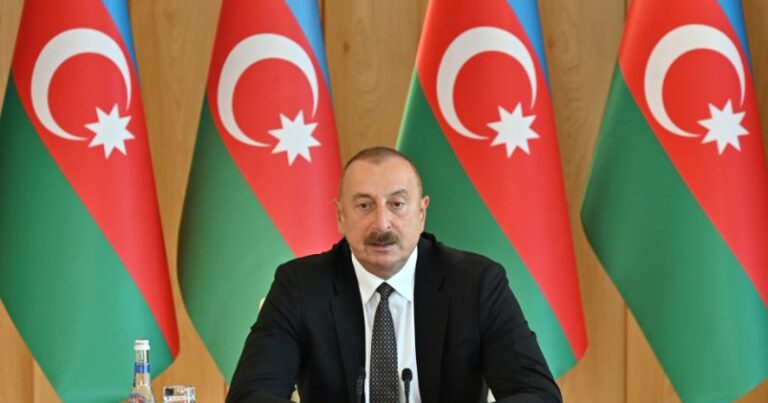 Prezident: Biz COP29 Sədrliyimiz çərçivəsində inkişaf etməkdə olan kiçik ada dövlətlərinin prioritetlərini ön plana çəkdik Prezident: Biz COP29 Sədrliyimiz çərçivəsində inkişaf etməkdə olan kiçik ada dövlətlərinin prioritetlərini ön plana çəkdik