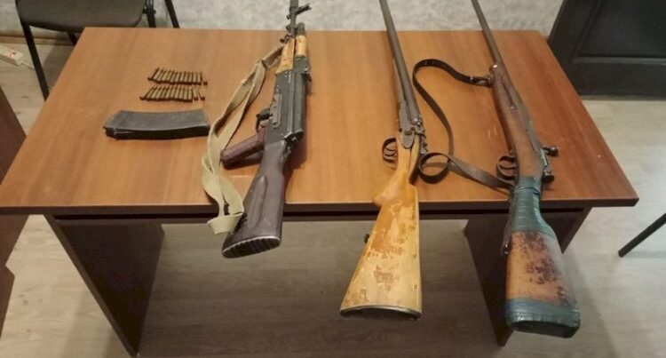 Qanunsuz silahlar aşkarlandı Qanunsuz silahlar aşkarlandı