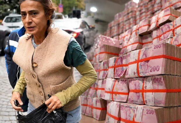 Yıldız Tilbe pul payladı