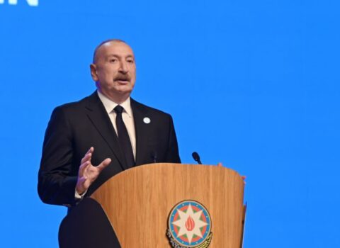 Prezident: Xarici siyasətimizi elə qurmalıyıq ki, heç kim bizim işimizə müdaxilə etməsin
