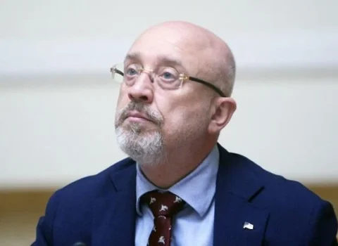 Rusiya iki sabiq müdafiə nazirini axtarışa verdi