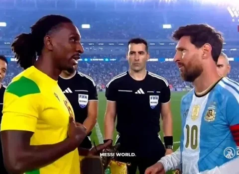 “Neftçi”nin futbolçusu Messi ilə tarixi oyunda – Video