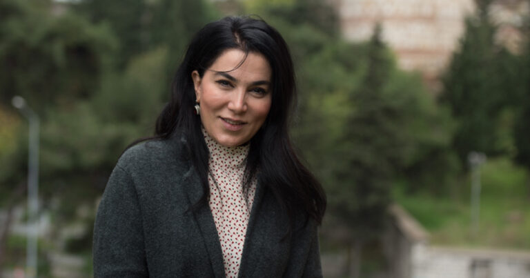 Sevil Nuriyeva nağılı – “Ağbirçək” obrazında təcəlla edir, islamçı qüvvələrin sınmış qələmi ilə boy atır