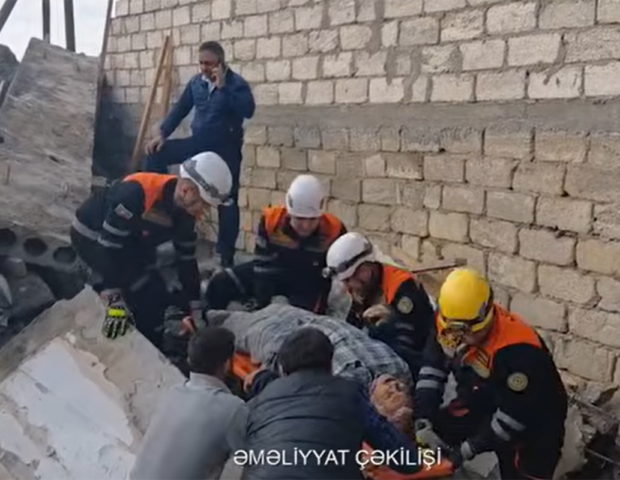 Bakıda ev uçdu: Ölən və yaralanan var – VİDEO