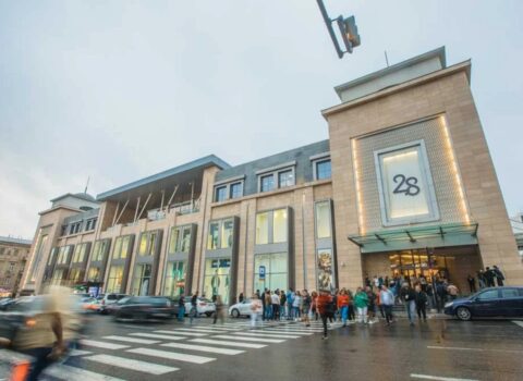“28 Mall”un qarşısında ölüm – təfərrüat