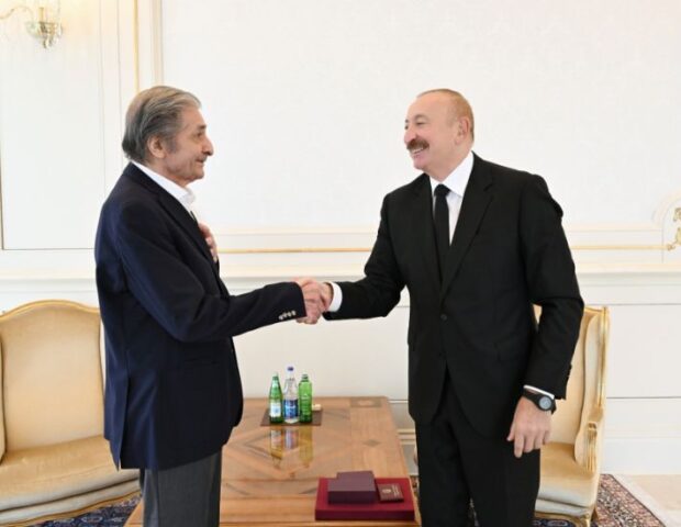 Prezident İlham Əliyev Fərhad Xəlilova “İstiqlal” ordenini təqdim edib