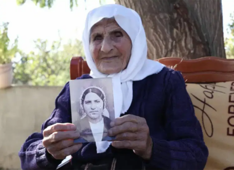 117 yaşlı qadının pensiyası kəsildi – Ölmədiyini sübut etməli oldu – Fotolar