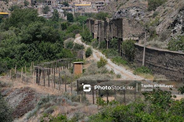 İranla sərhədin tam nəzarətə götürülməsindən 6 il ötür